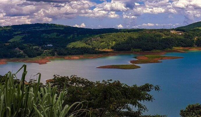 10 Enchanting Places to Discover near Assam and Meghalaya